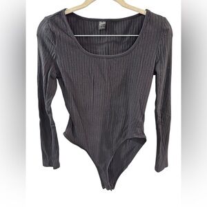 ✨ 5/$30 ✨ SHEIN Black Ribbed Scoop Neck Bodysuit